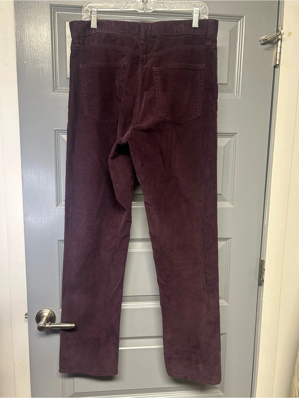 J.Crew men’s classic straight eggplant corduroy pants. Size 32x34. Like new